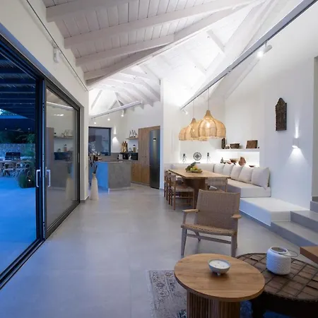 Cloud Nine Willa Evgiros