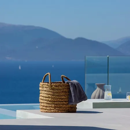 Cloud Nine Willa Evgiros